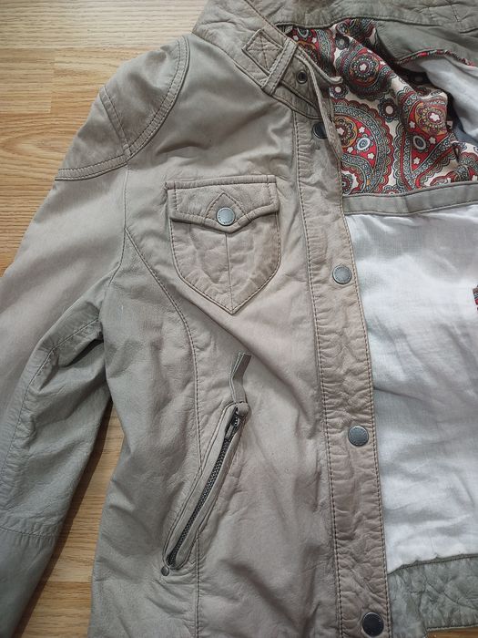 Nr 34 Mauritius geaca piele.