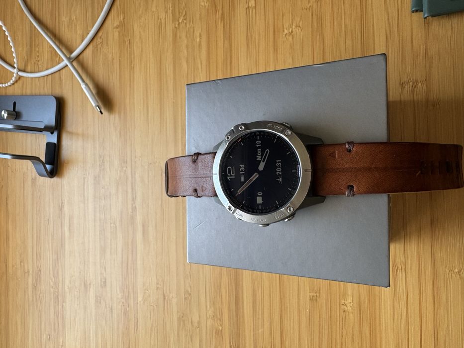 Garmin Fenix 6 Sapphire Titanium кожена кайшка smartwatch Гармин