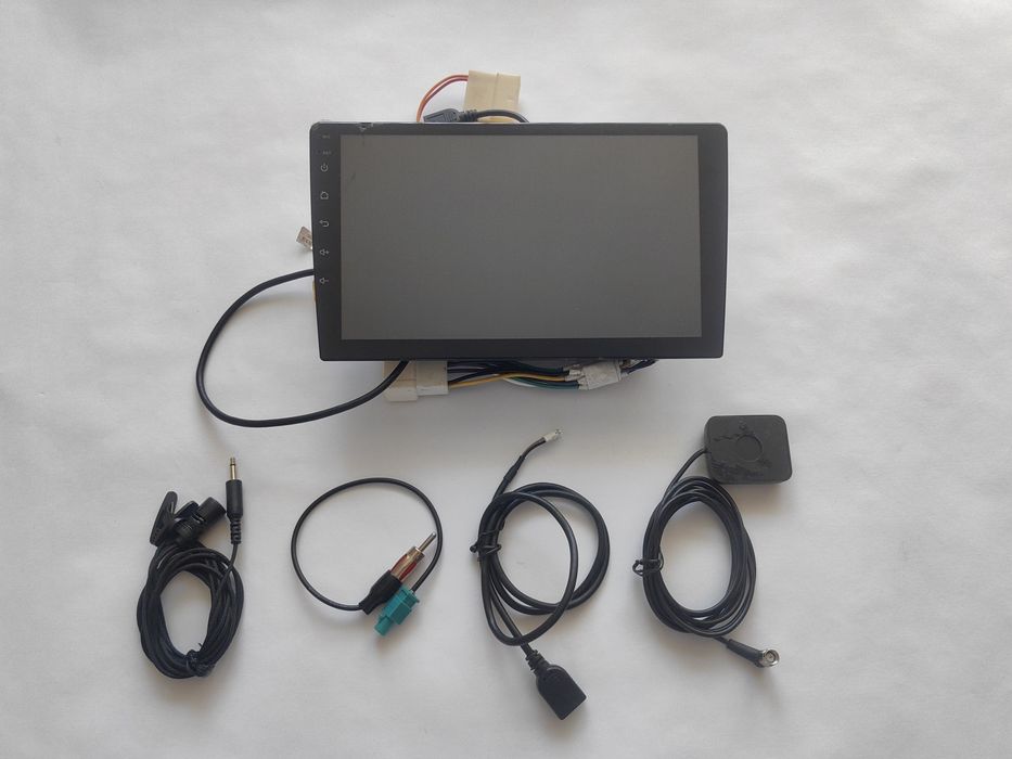 Sistem audio auto Android 10 inch pentru Logan