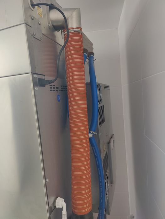Cuptor profesional convecție MIWE Econo 8 tăvi recondiționat