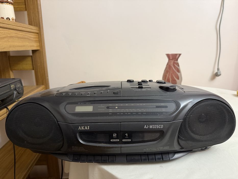 Магнитола Akai AJ-W325 CD