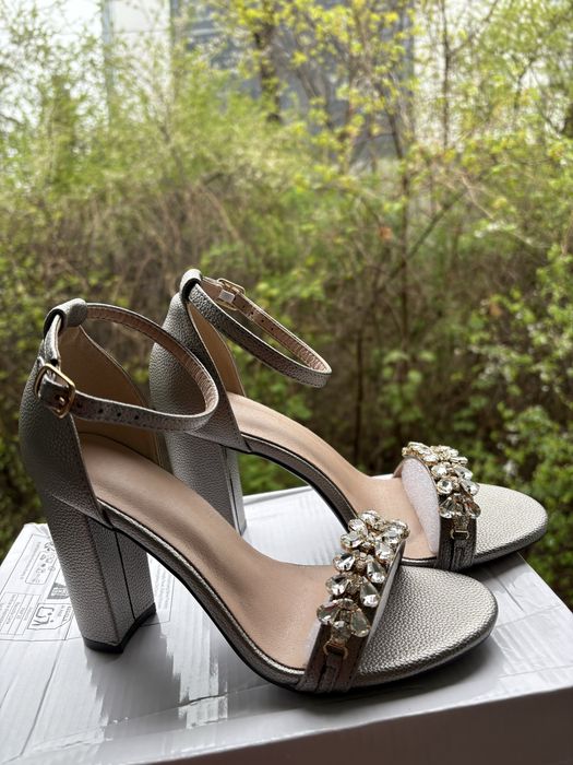 Sandale elegante