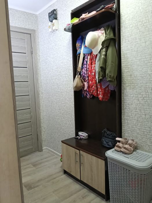 Продам 2 комн КВ.в районе Уюта.