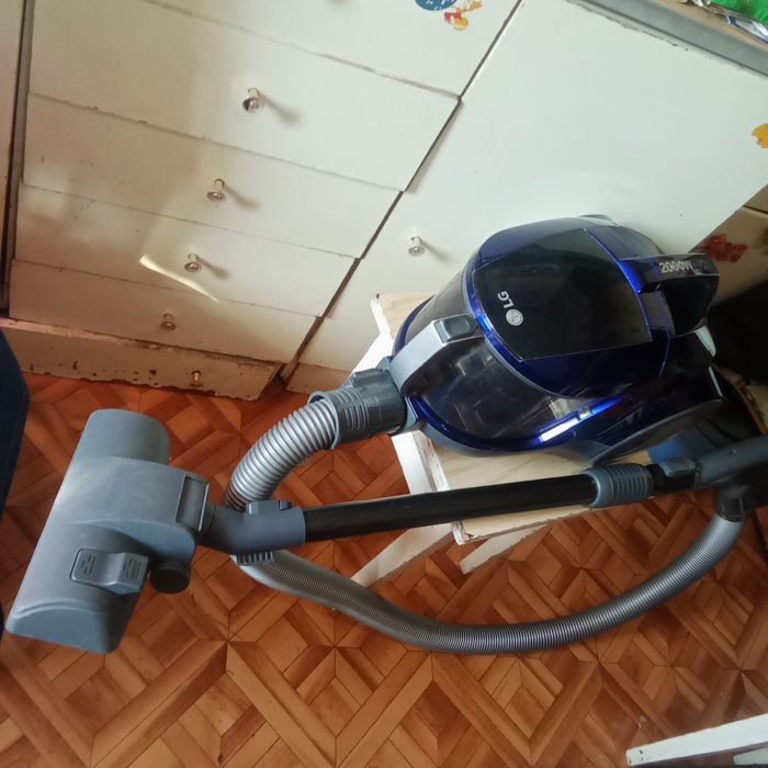 Продам пылесос в отличном состоянии.