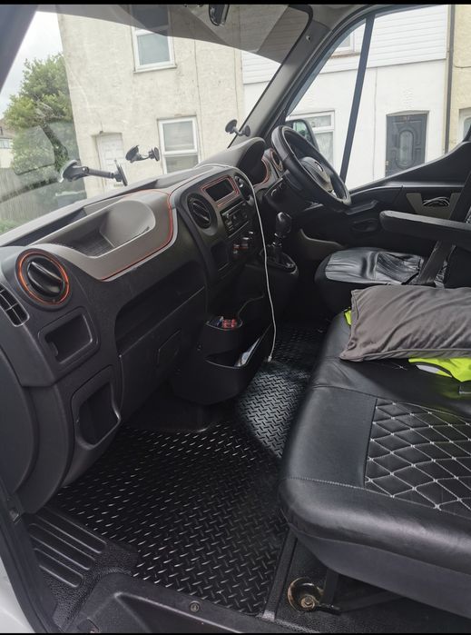 Opel Movano volan dreapta