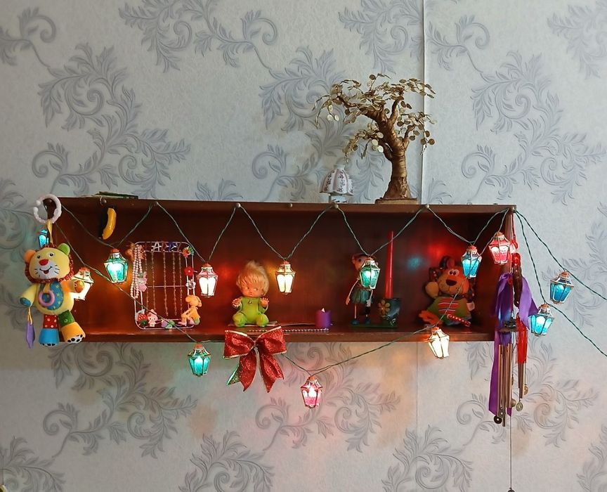 Продам книжняю полку