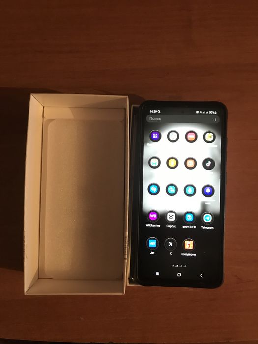 Продам самсунг Galaxy A52