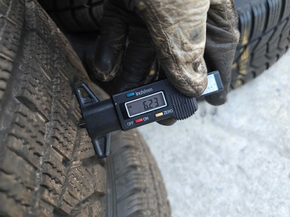 4бр Зимни гуми 215 70 16 - Hankook