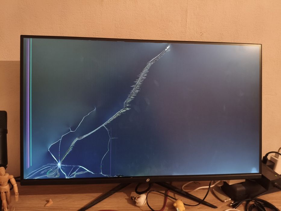 Продам монитор срочно