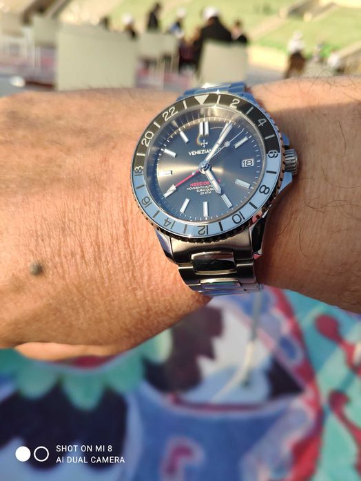 Часы наручные механические