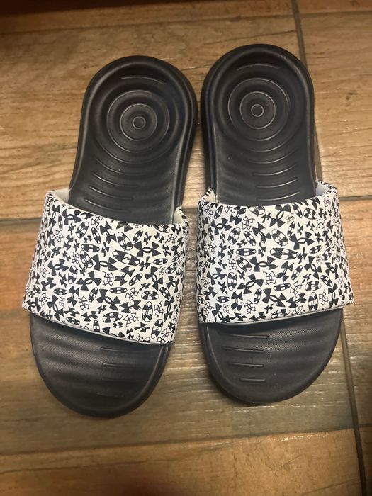 Under armour детски чекли