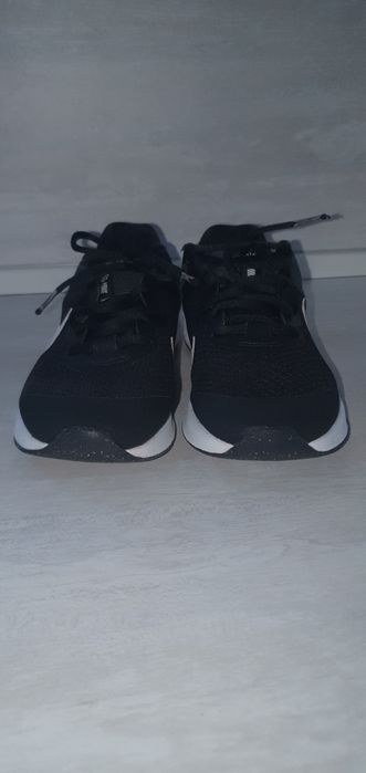 Маратонки NIKE  revolution  6