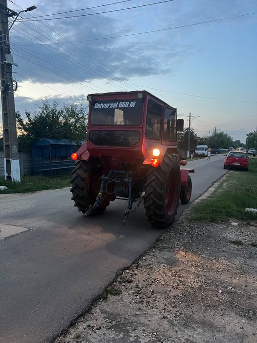 Tractor u650’ Disc si plug