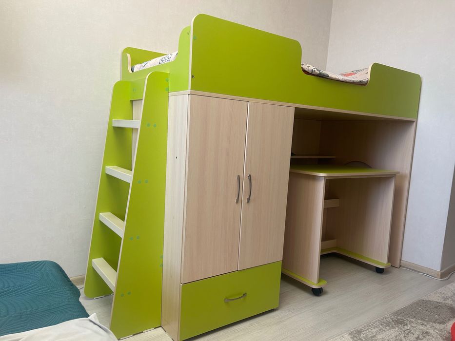 Продам детскую кровать