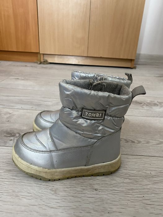 Детские зимние сапоги для девочки бренда Tombi, 26 размер