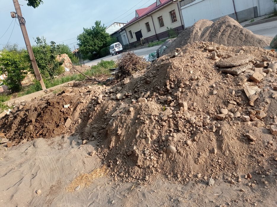 Текин тупрок Лар бор