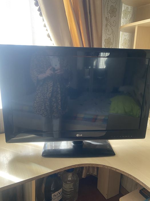 Продам телевизор LG