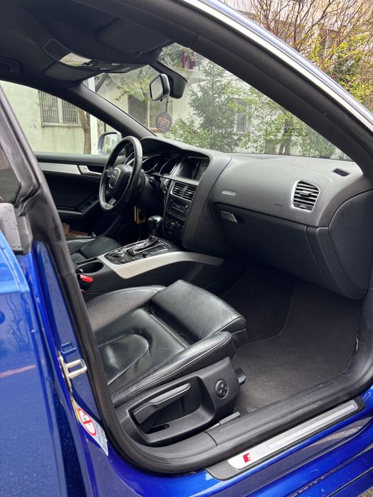 Vand Audi A5 S-line  Stare impecabila