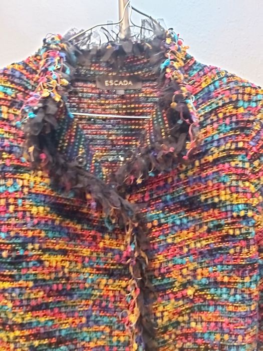 Сако на  E s c à d a