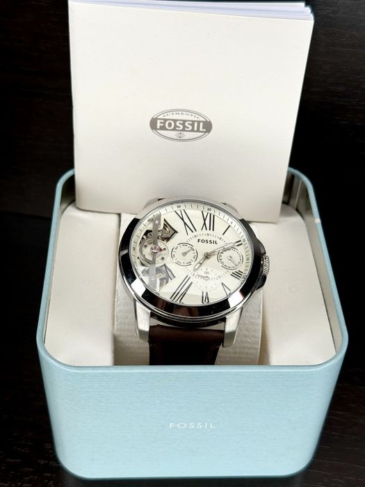 Ceas barbati Fossil Day Date - NOU - semiautomat