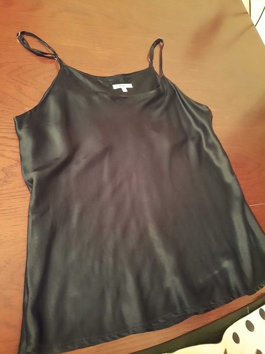 Продам вечерные наряды