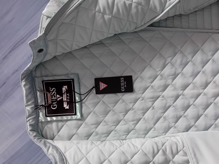 Оригинално яке"Guess"