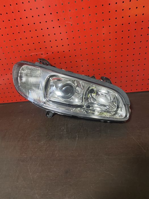 Far dreapta halogen si lupa Opel Omega B an 1994-1999
