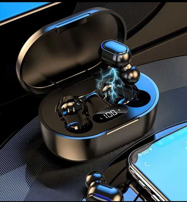 Безжични слушалки с докосване и LED дисплей