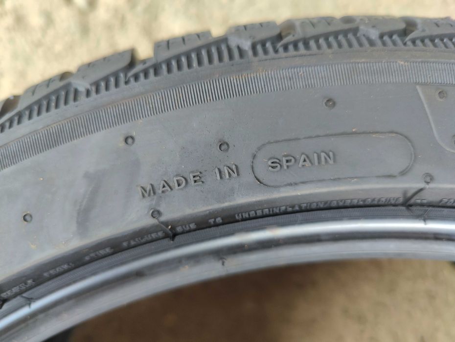 2 Нови зимни гуми 275/35R19 Michelin Pilot Alpin 5*(BMW) XL 100V M+S 3PMFS RFID с борд