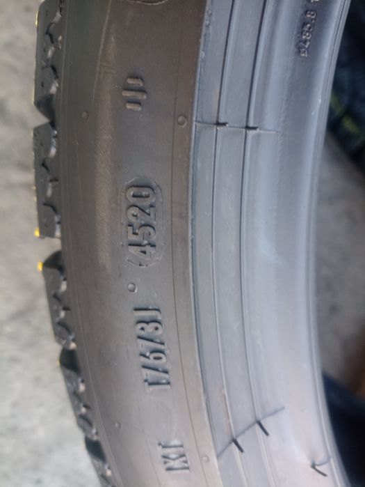 2 anvelope de iarna Pirelli 265/35 R19 dot 4520