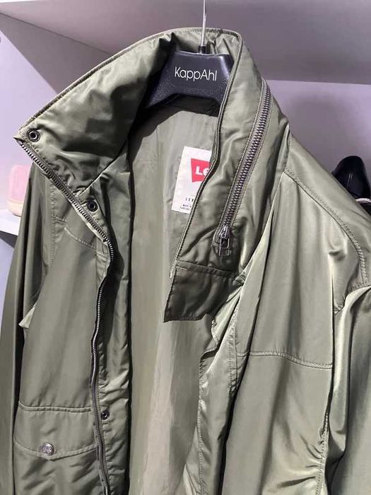 Geacă bomber marca Levi’s