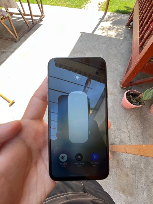 iPhone xs 64gb 77% yomkost