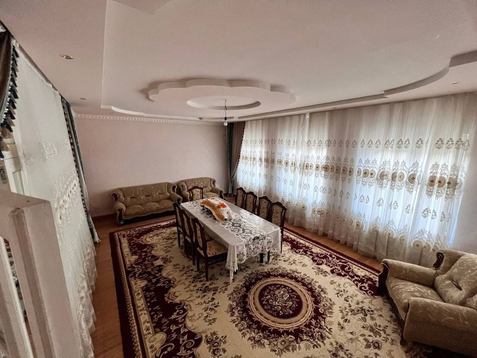 Уй ховли сотилади