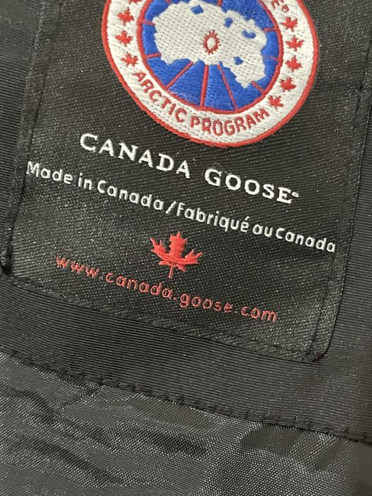 Vand geaca barbati Canada Goose