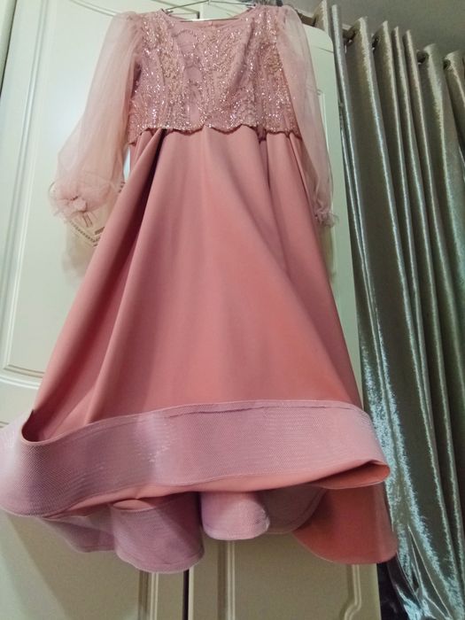 Платье женское нарядное