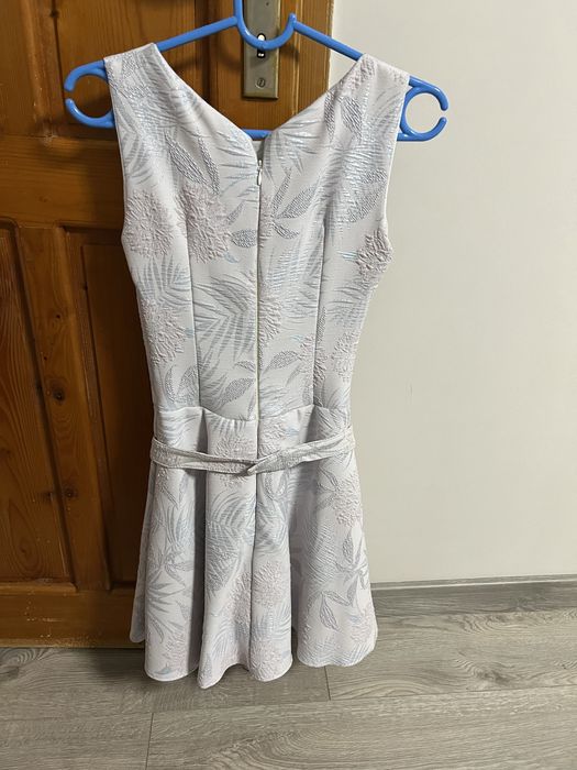 Официална рокля размер С/М