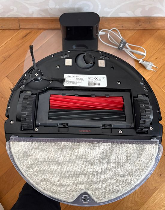 Робот Roborock Q5 Pro много запазен в кутия + подарък консумативи