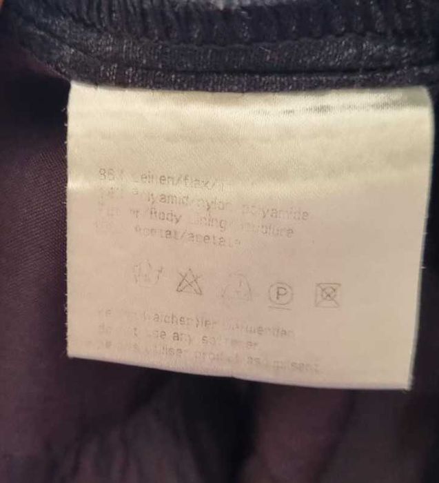 Sacou Basler, 86% in, 14% poliamida, captusit cu acetat, marimea M