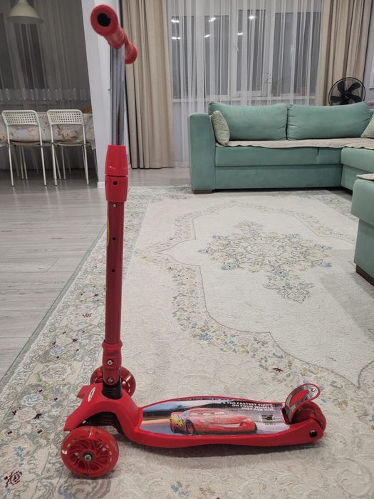 Продам самокат!!