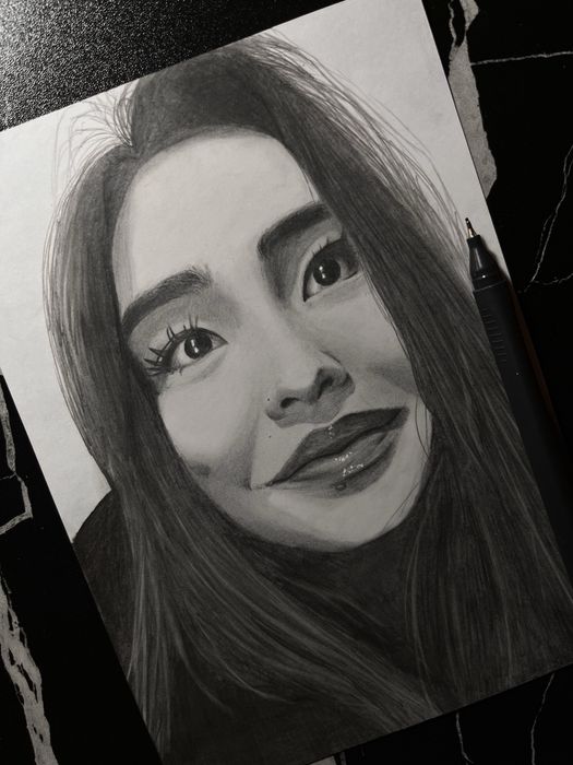 Портреты и картины