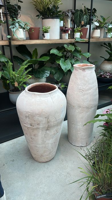 Vase ceramica  ghivece, amfore  .. citiți anuntul