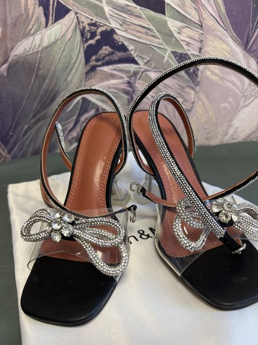 Продам босоножки