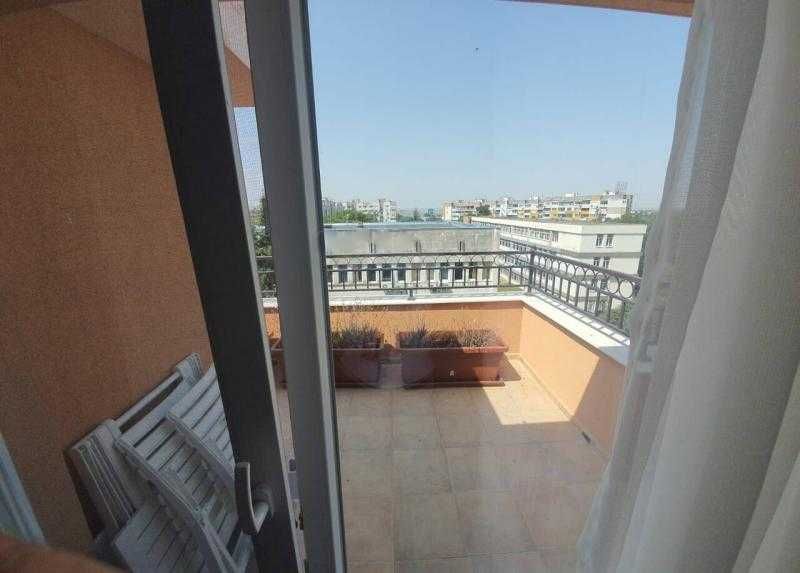 Дава се под наем Тристаен апартамент в Бургас, Братя Миладинови - 120 кв.м за 1020 € - Снимка #7