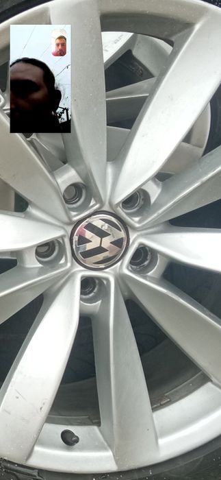 Vând jante originale VW...r19, prindere 5x112..arata super bine