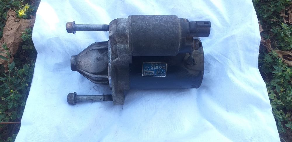 piese  hyundai i30 2008-2012