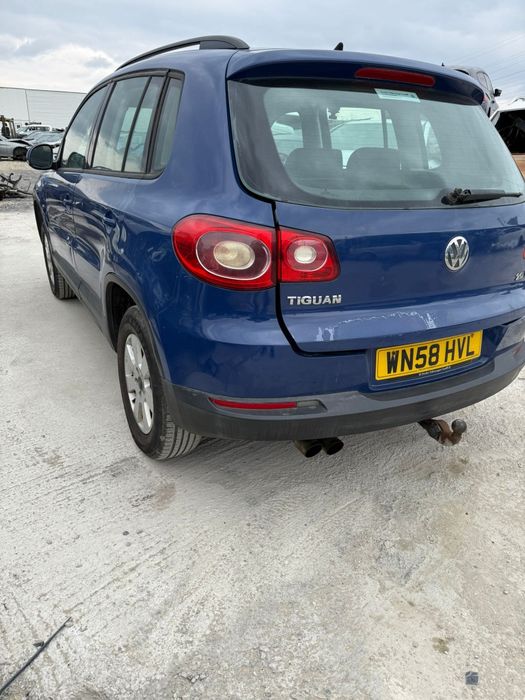 Dezmembrez Volkswagen Tiguan 1.4tsi 2.0tdi CBAB