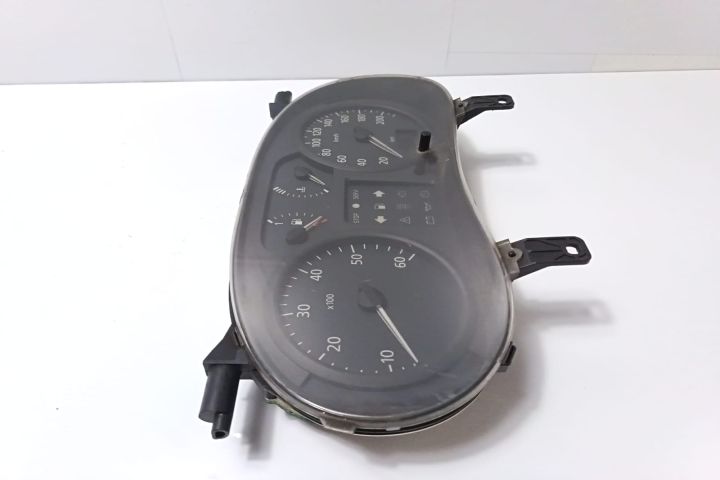 Ceasuri bord  P8200252449 Opel Vivaro A seria