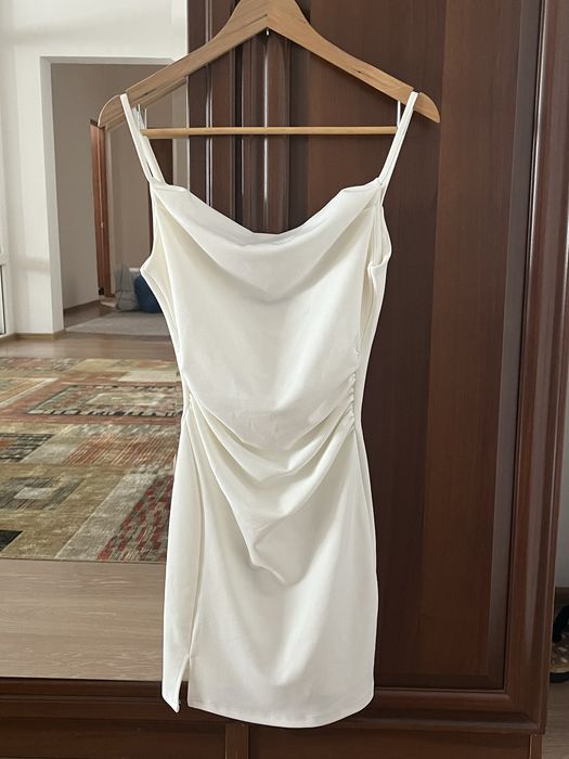 Белое мини платье на девичник