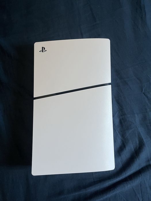 Playstation 5 digital edition с гарнация и кутия!