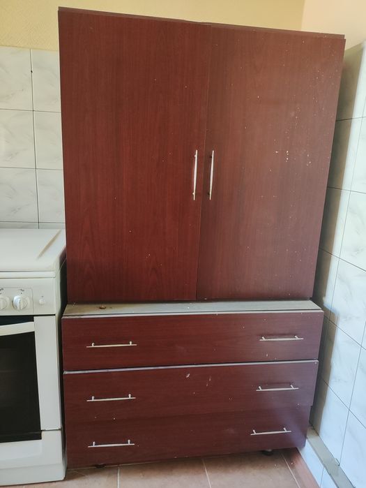 Продается шкаф в хорошем состоянии